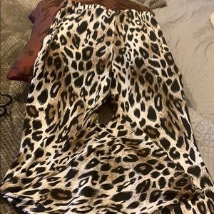 HLSR24 Leopard print stretch bells